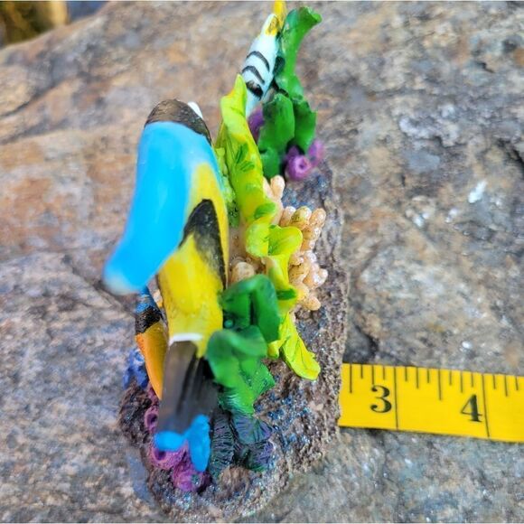 Tropical Fish Hand Painted Resin Figurine - Picture 13 of 15